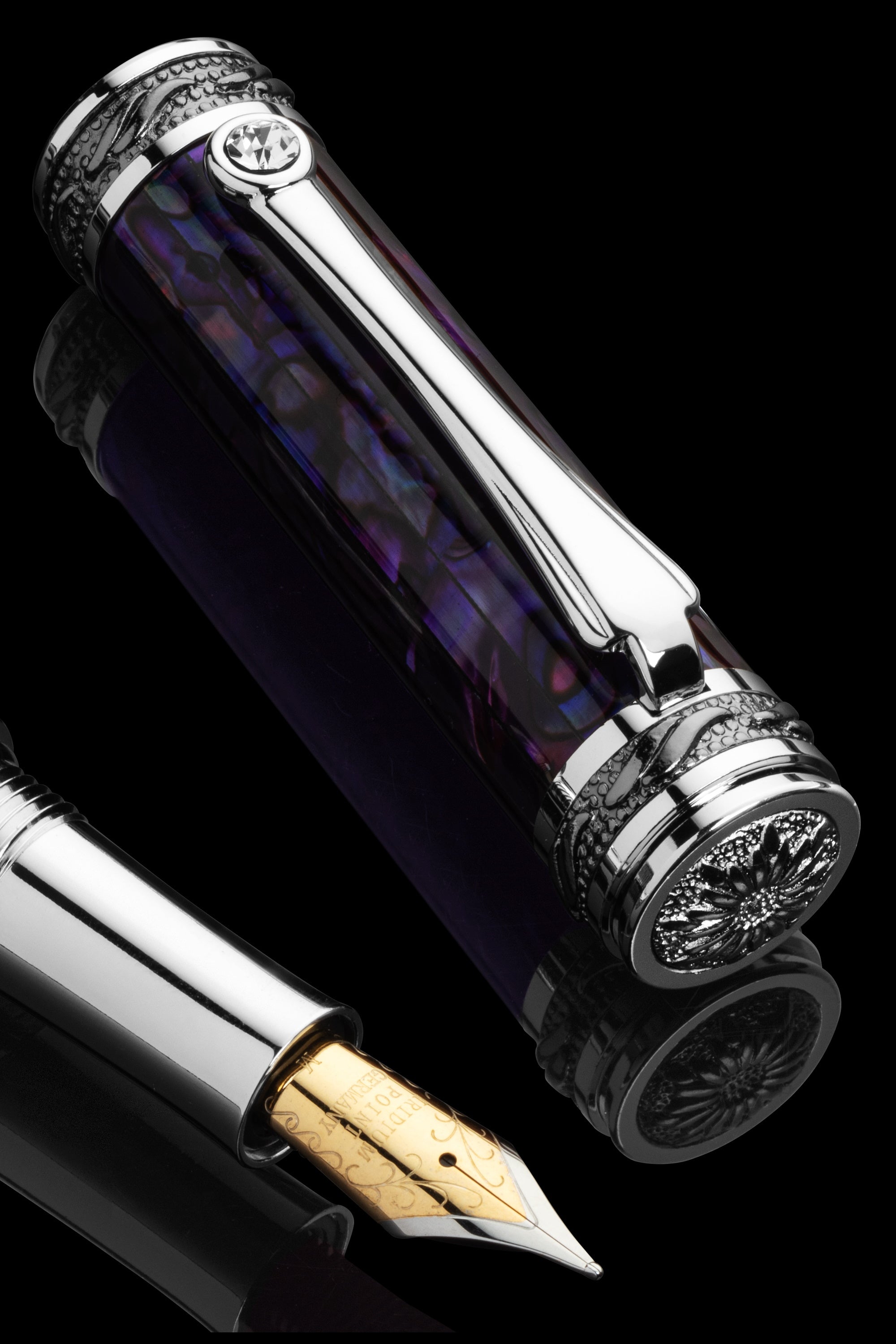 Tycoon Lustrous Purple Abalone Shell Fountain Pen